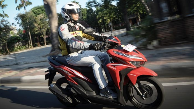 Perjalanan ke kantor, kampus, atau pasar terasa lebih ringan karena motor yang dipilih benar-benar mengikuti kebutuhan Anda.